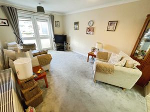 Lounge- click for photo gallery